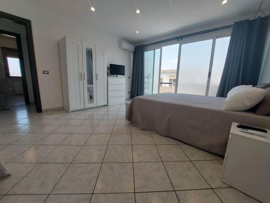 Il Sogno Delle Rose Apartment Nettuno Bagian luar foto